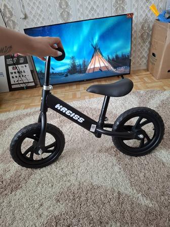 Продам детский беговел