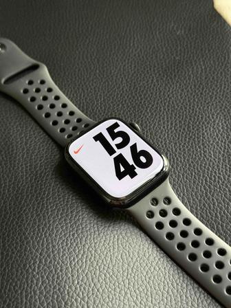 Apple Watch  7 45mm Nike Edition