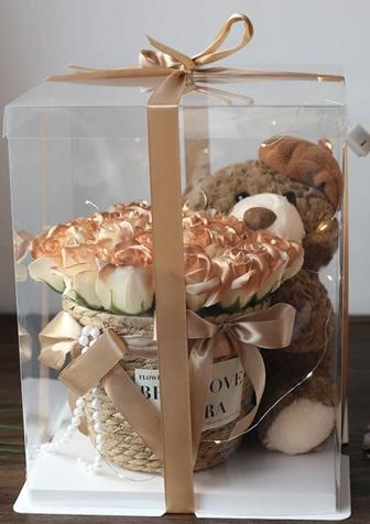 Продам мишка с цветами