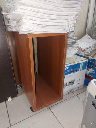 Продам подставку под системный блок