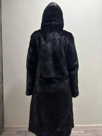 Продаю норковую шубу
