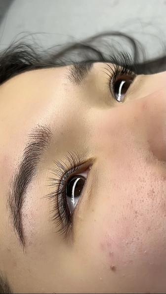 Нужна модель на наращивание ресниц