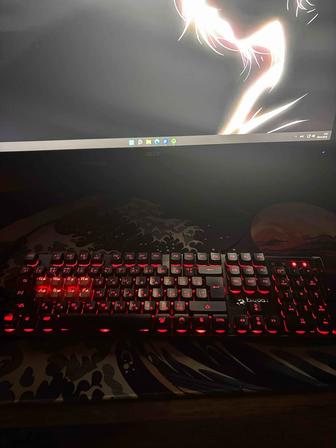 Полу механическая клавиатура bloody