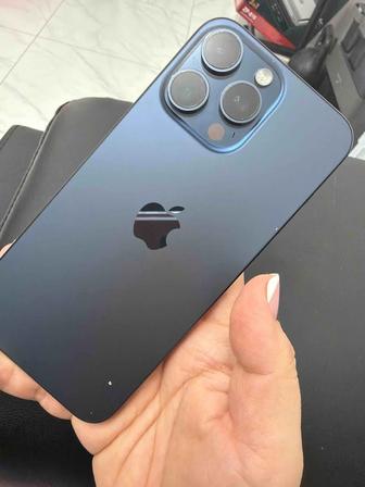 Продам айфон 15 про max
