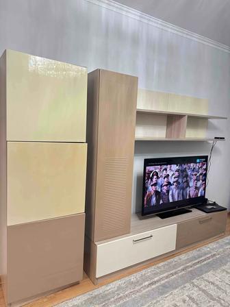 Продам стенку шкаф для зала