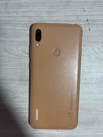 Телефон Huawei Y6