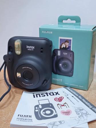 Продам Instax mini 11