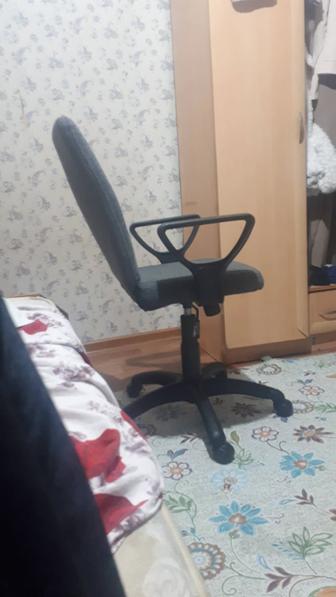 Кресло офисный