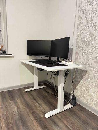 Стол с регулировкой высоты Ritmix TBL-140