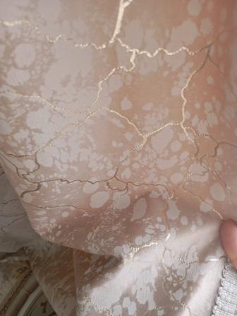 Диван и шторы