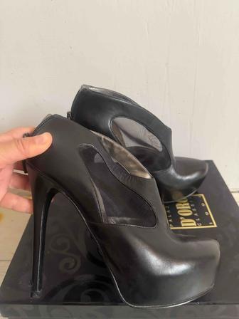 Продам ботильоны Guess,Zara, 37-38 р