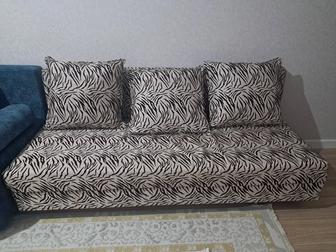 Продам диван срочно