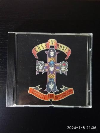 СD audio Guns n roses , в хор. состоянии