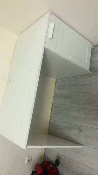 Письменный стол