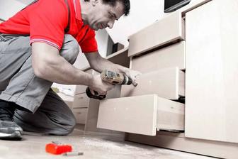 Услуги сборщика мебели. Разборка и сборка мебели. Ремонт мебели. Недорого.