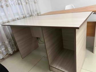 Продам рабочий стол (парта)