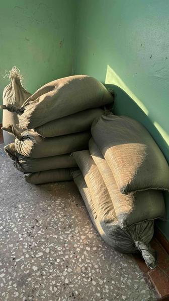 Продается песок и клинец