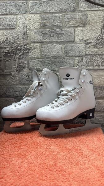 Продам коньки