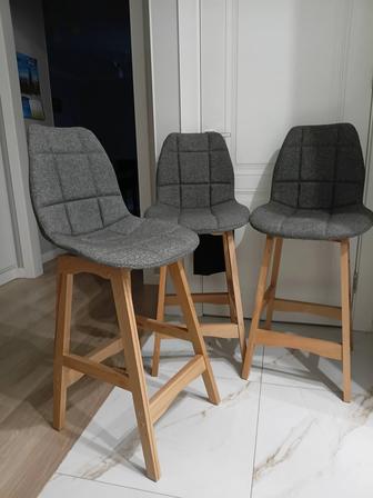 Продаеться стулья