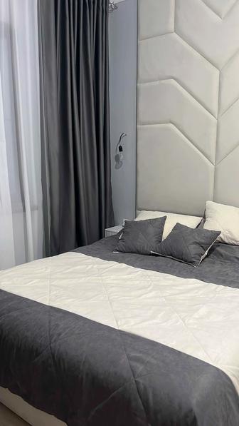 Спальная кровать, размер 160х200 до потолка (280-290см) , матрас имеется