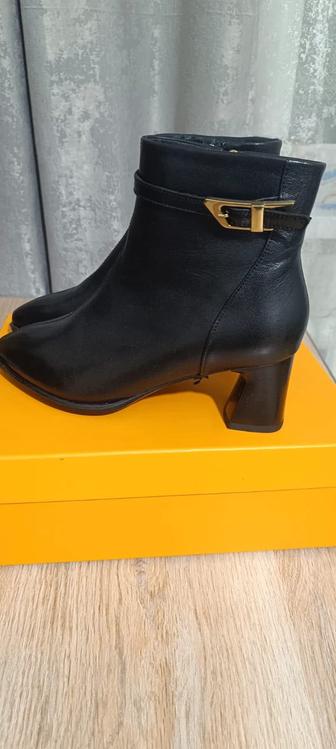 Продам осенние полусапожки