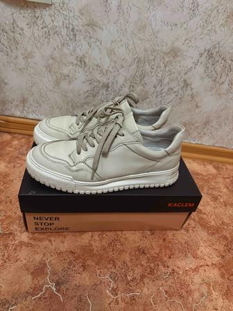 Продам Кожаные кроссовки Perfect Pairs,р.40.Турция.
