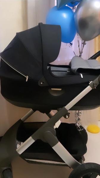 Продам коляску 2в 1 фирмы Stokke оригинал.