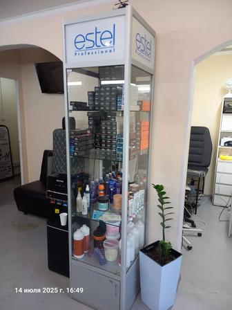 Продам витрину для салона красоты!