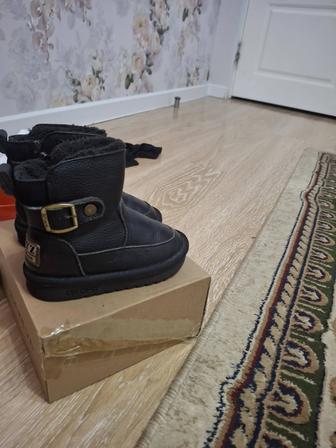 Продаются угги