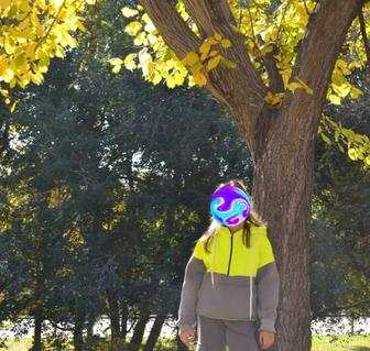 Продам костюмы теплые девочковые на 8-9 лет