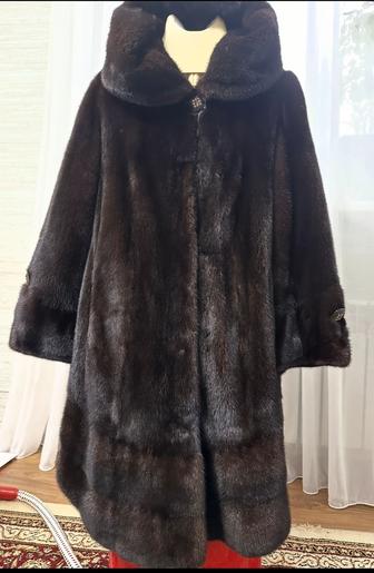 Продам норковую шубу в идеальном состоянии