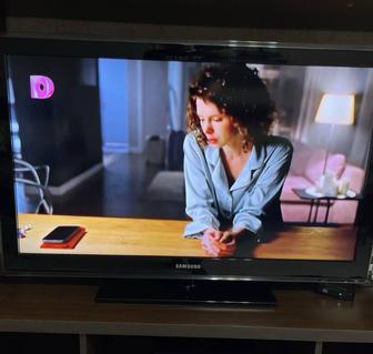 Samsung 106 см смарт телевизор