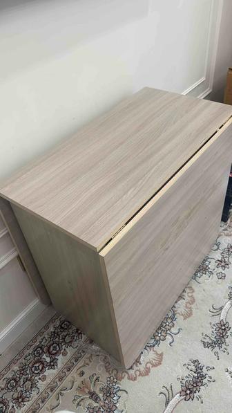 Стол книжка