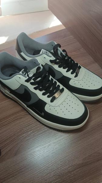 Срочно, продам кроссовки найк