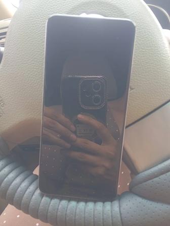 Продам телефон Oppo новая