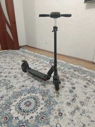 Продам электрический самокат