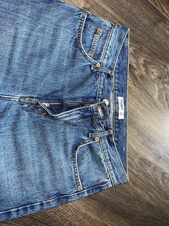 Джинсы Pull and Bear