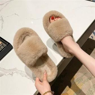 Женские пушистые тапочки с открытым носком