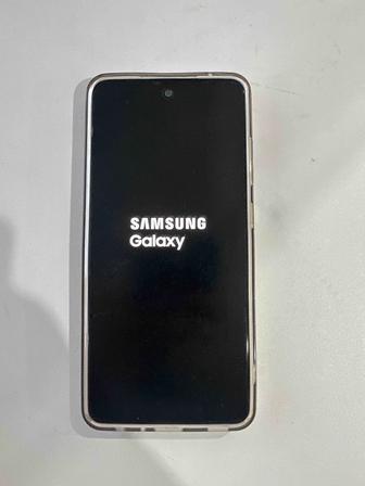 Продам телефон Samsung Galaxy A52