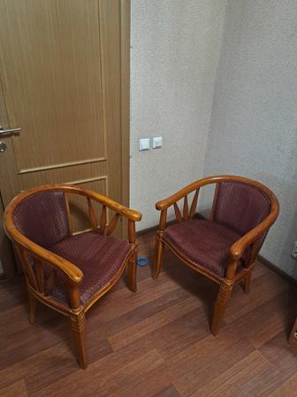 Стулья