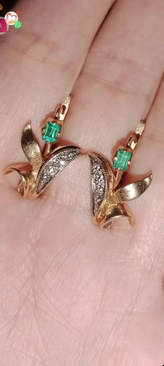 Продам винтажные золотые серьги 585пр.СССР.С бриллиантом и изумрудом.