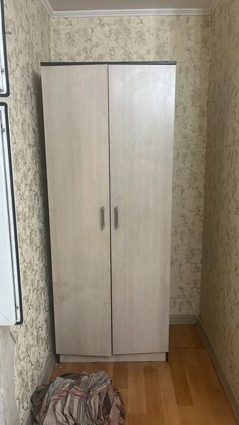 Шкаф