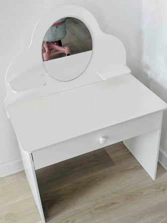 Туалетный столик для девочек