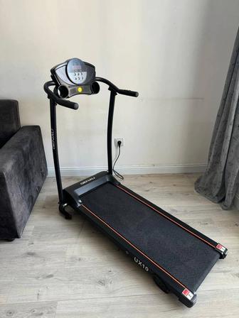 Продам беговую дорожку.