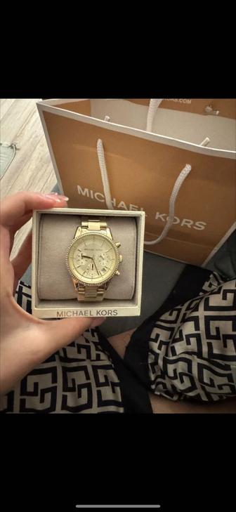 Часы Michael Kors