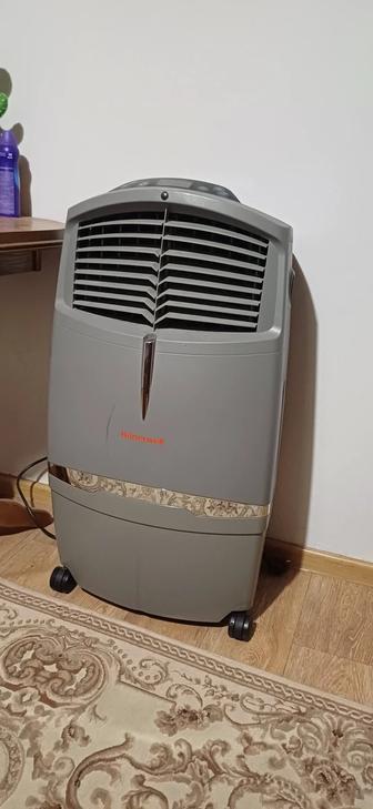 Очиститель воздуха Honeywell CL30XC серый