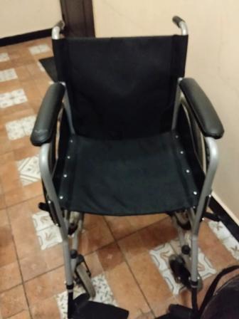 Продам прогулочную коляску инвалидную