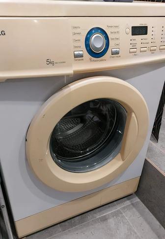 Продам стиральную машинку
