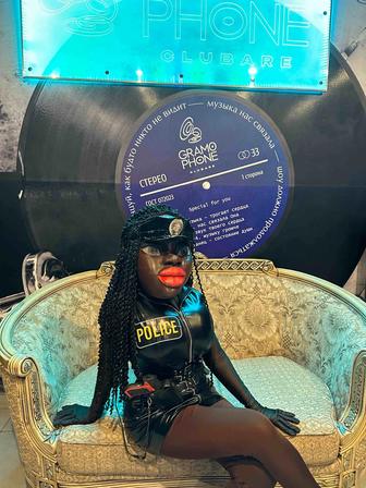 Мулатка ростовая кукла