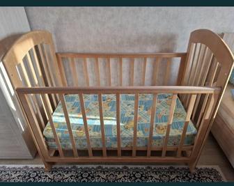 Продам кроватку